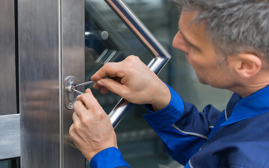 ouverture de porte claqué Gien